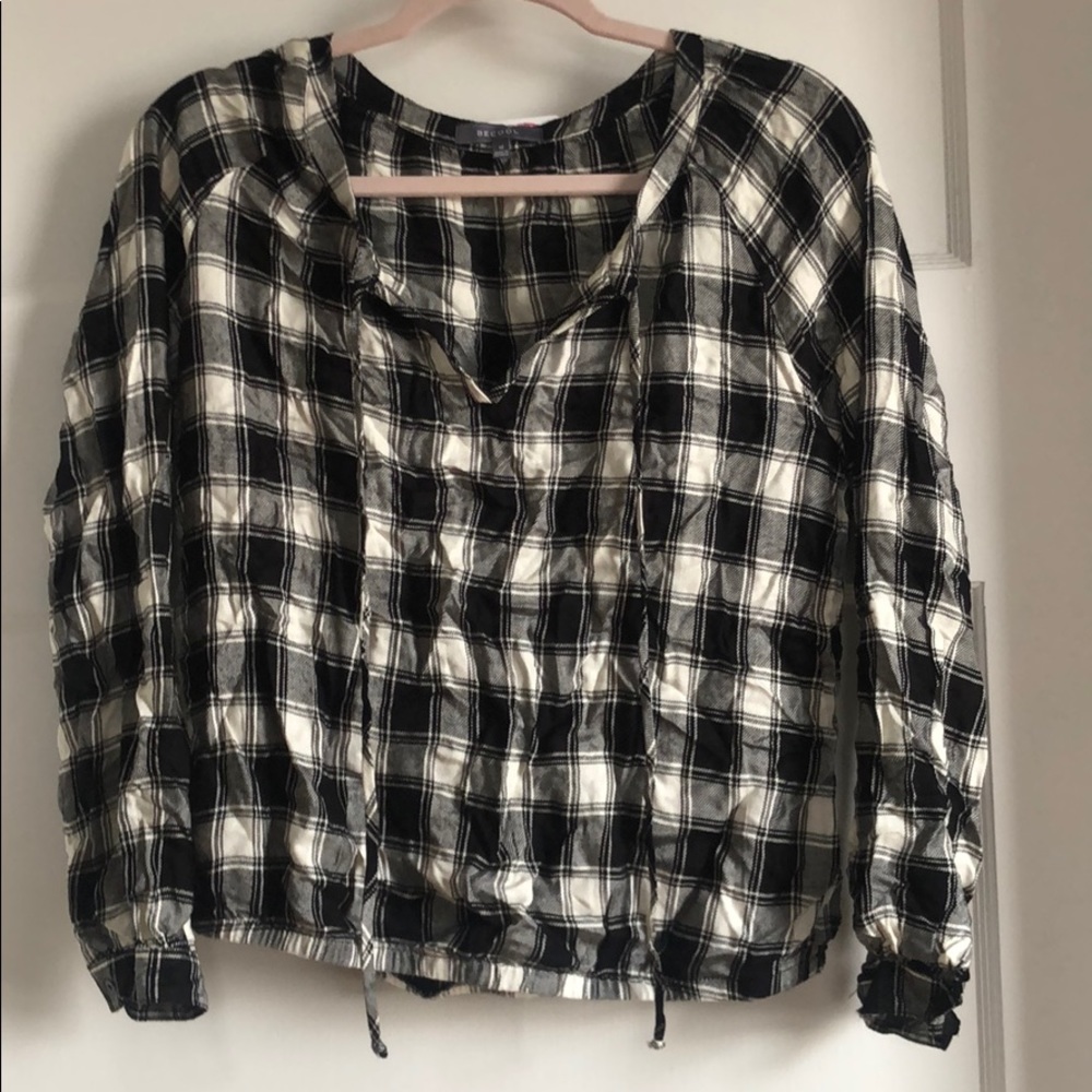 Black and white slouchy shirt